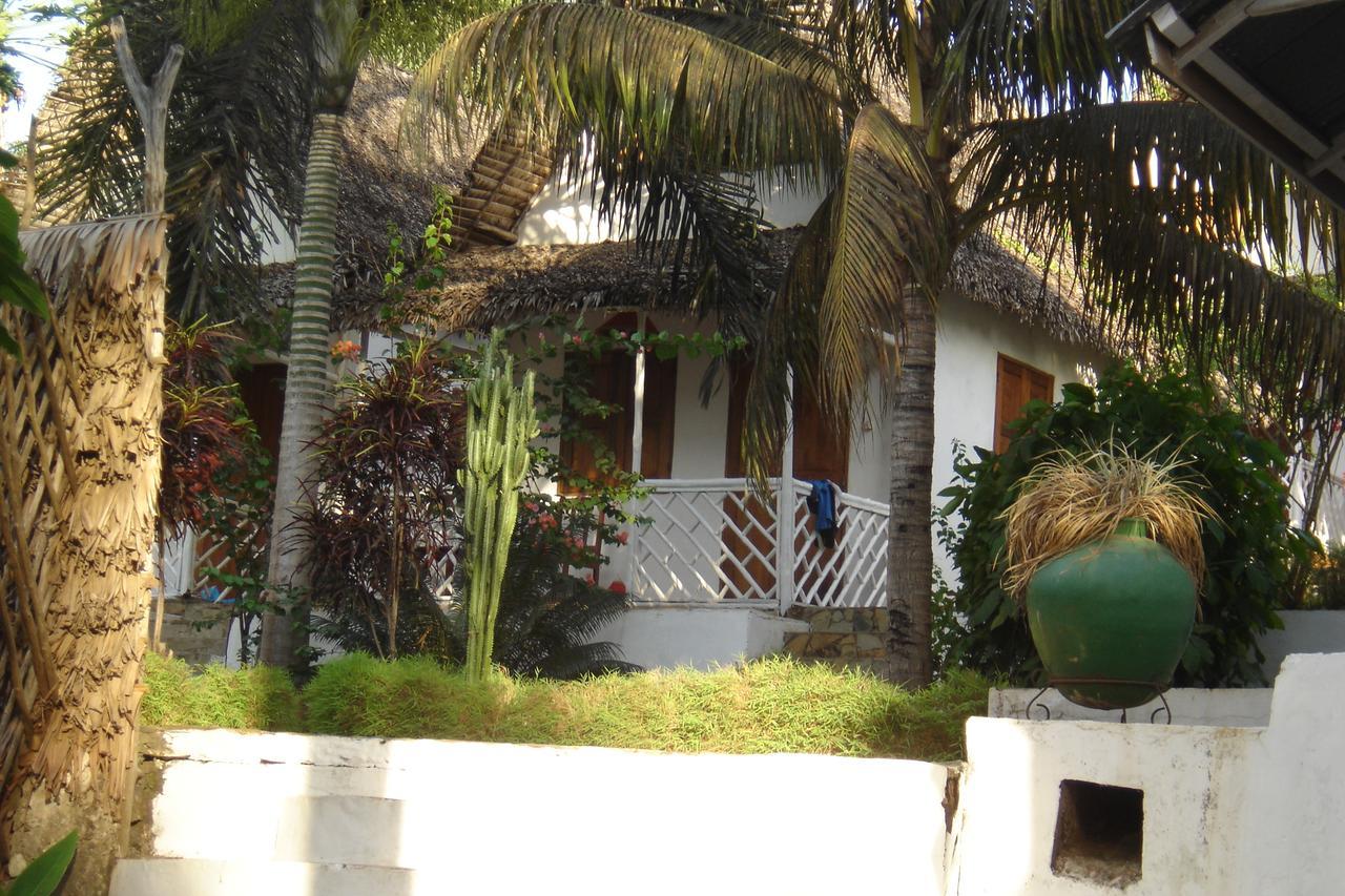 Hotel La Caravelle Ambatoloaka  Exterior foto
